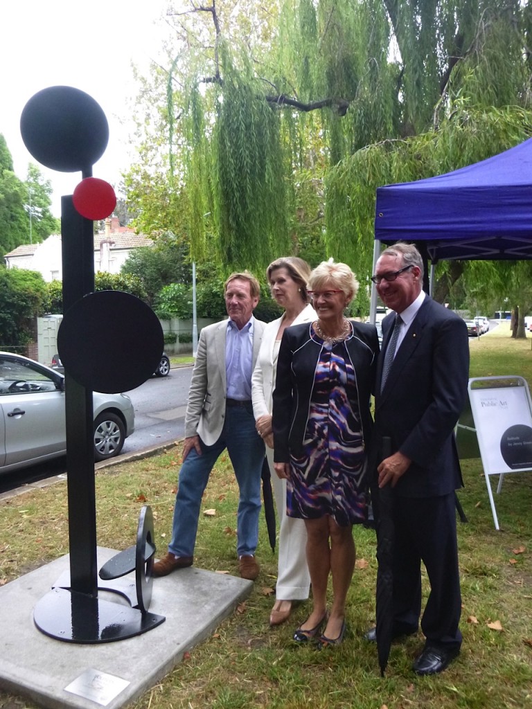 Jenny Green - unveiling of Solitude